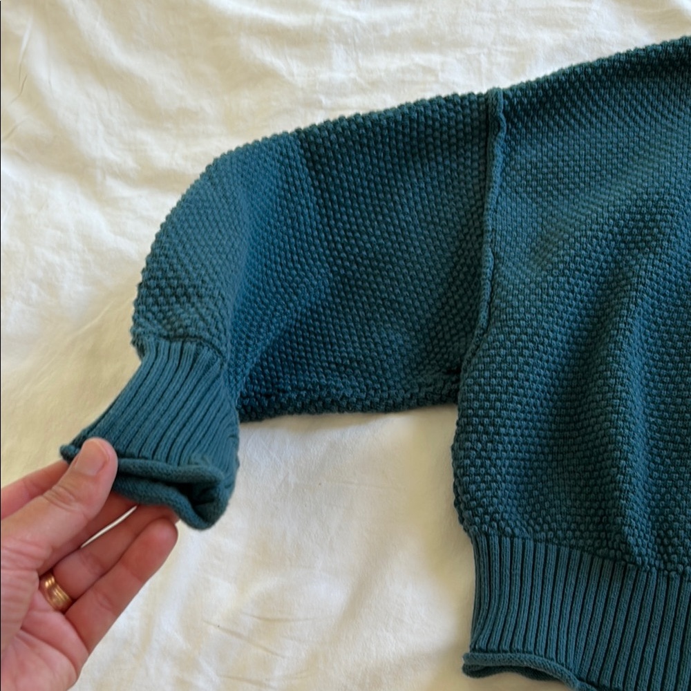Free People beach Sweater - Picture 2 of 4